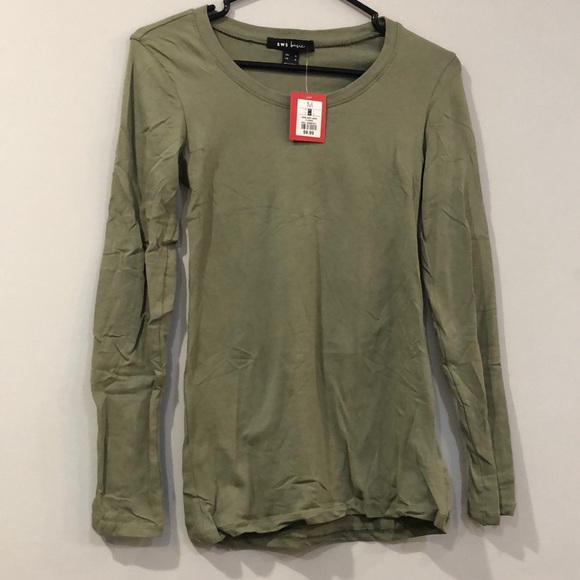 BNWT green long sleeve top - Picture 1 of 2